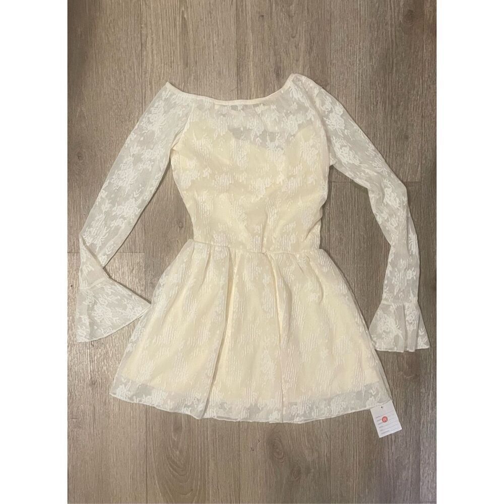 Fashion Classic Cream Color Girls Medium Lacey Dress New